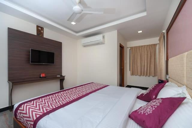Famous Residency Tiruchirappalli Exterior foto